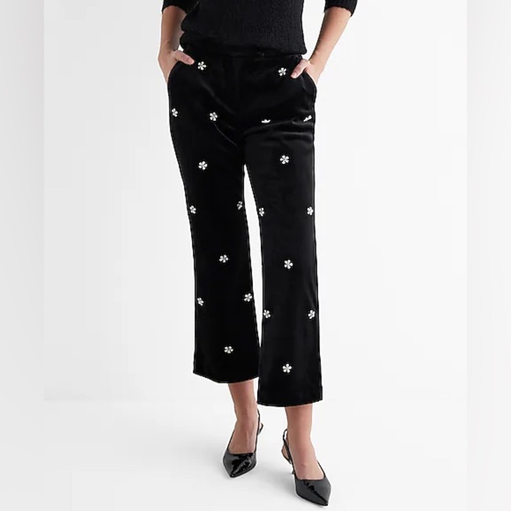 NWT embellished cropped straight leg velvet pants